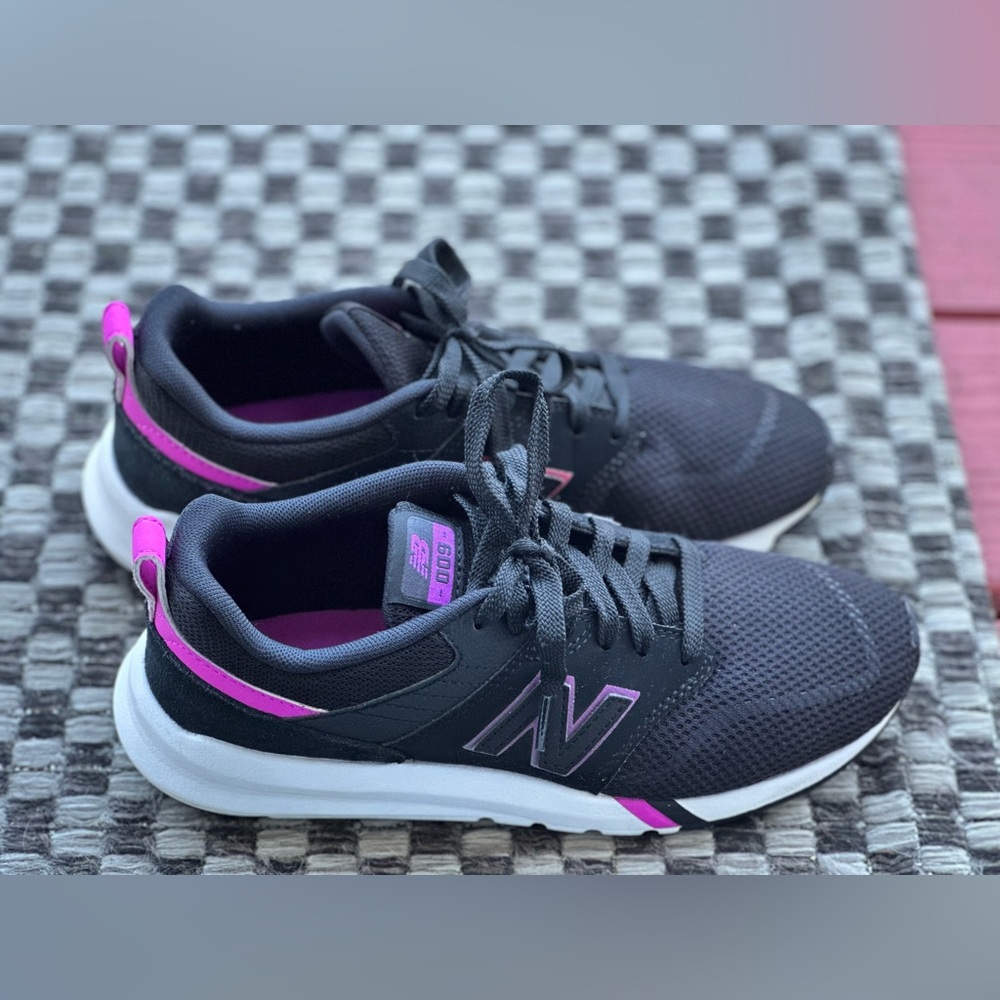COPY - 009 NEW BALANCE Women shoes.